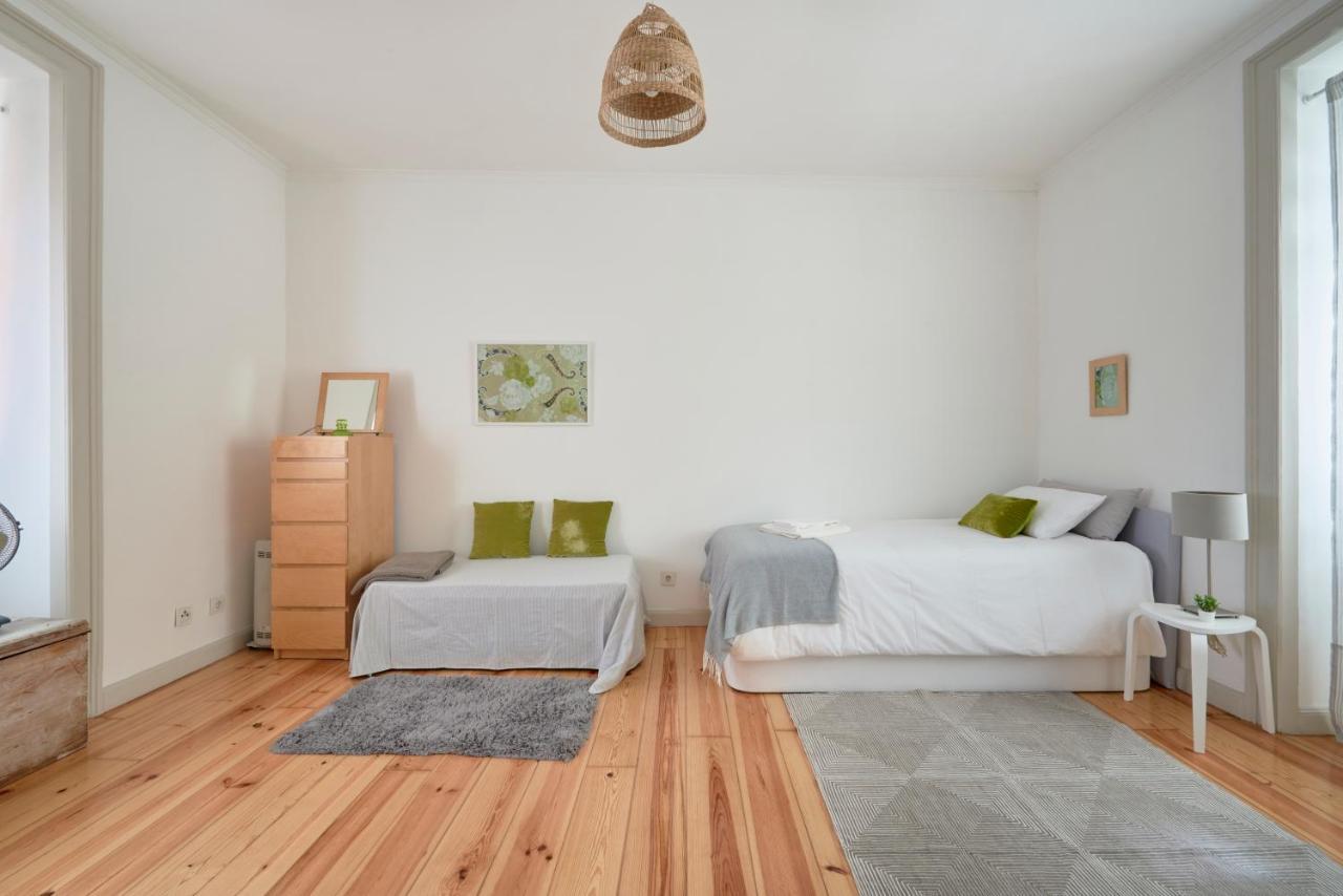 Sunny Apartment With Balcony! Lisbon Bagian luar foto