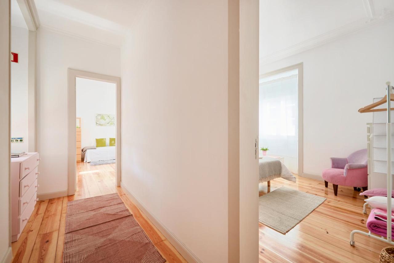 Sunny Apartment With Balcony! Lisbon Bagian luar foto