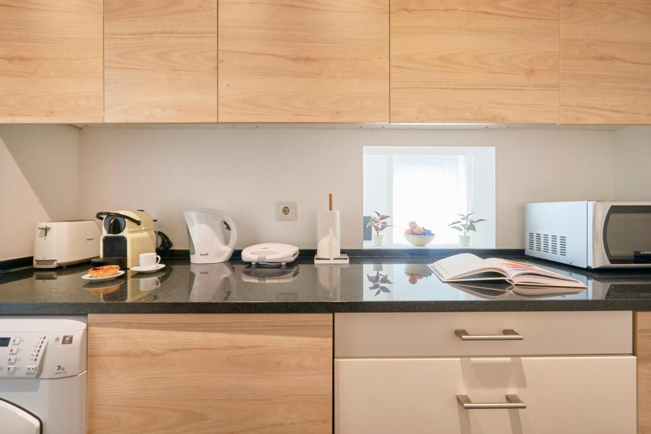 Sunny Apartment With Balcony! Lisbon Bagian luar foto
