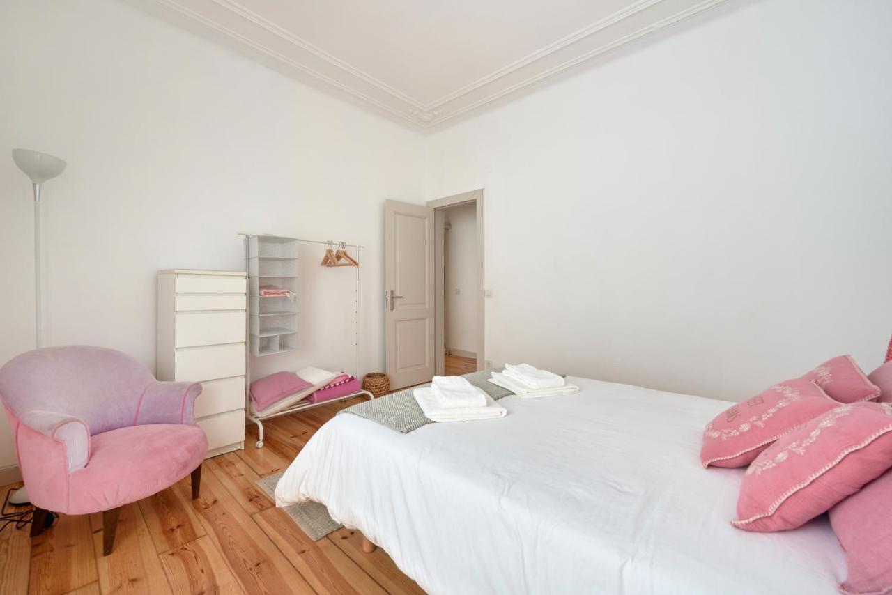 Sunny Apartment With Balcony! Lisbon Bagian luar foto
