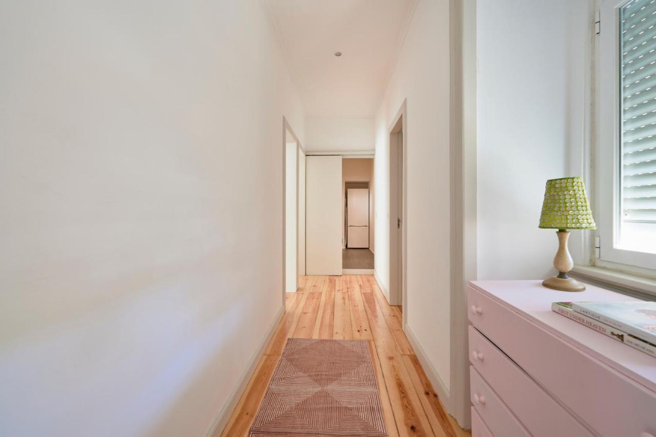 Sunny Apartment With Balcony! Lisbon Bagian luar foto